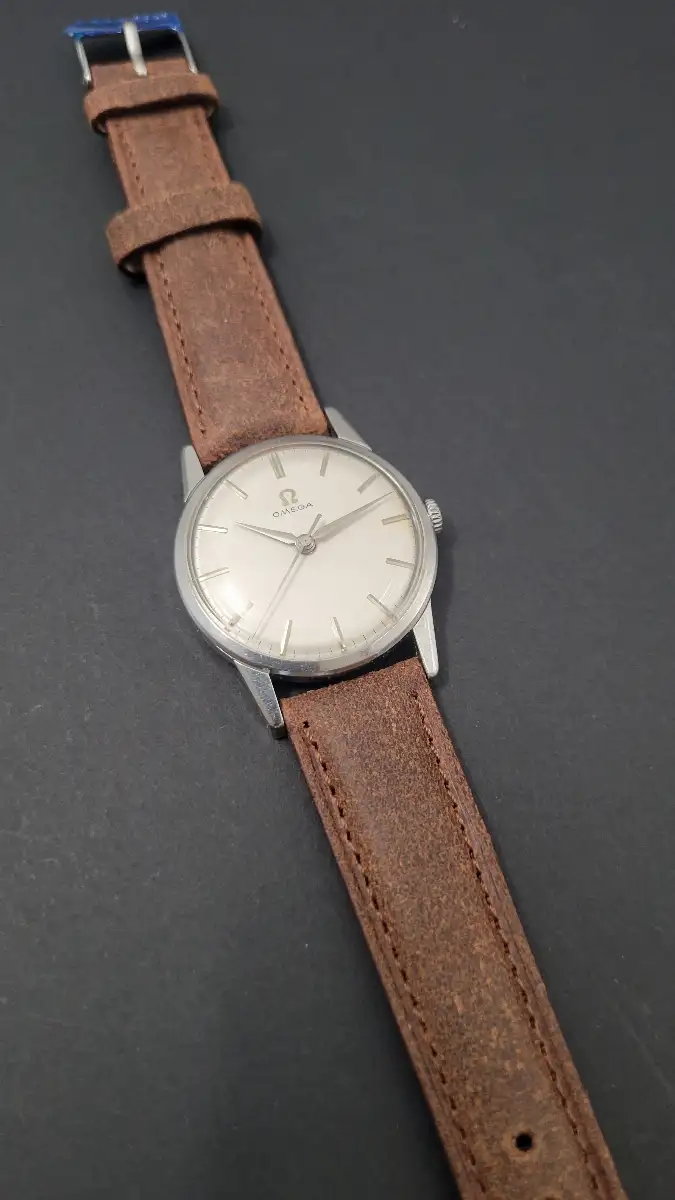 Omega à remontage manuel de 1959